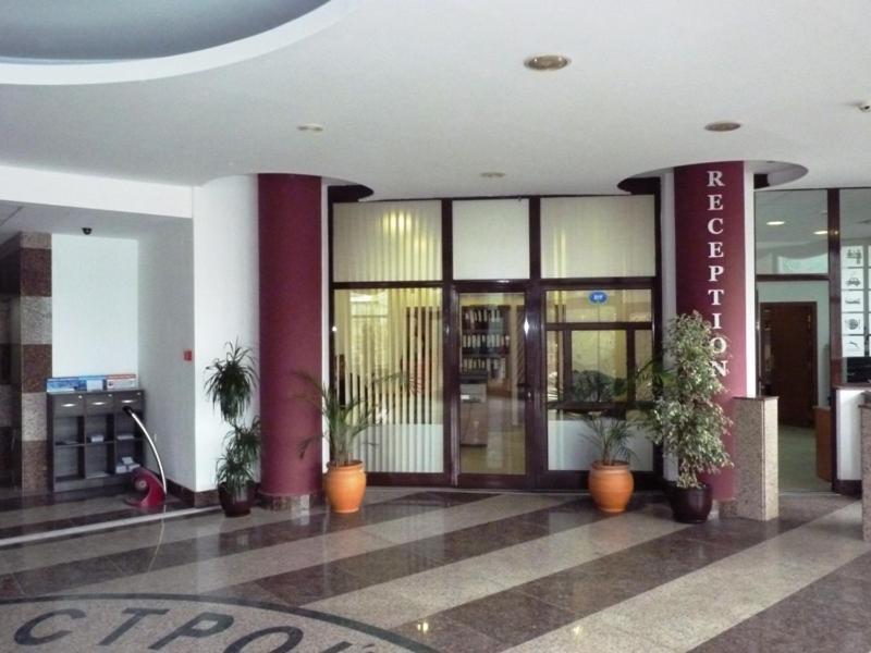 Charming One Bed Apartment 423 In Main Flora Building โบโรเวทส์ ภายนอก รูปภาพ